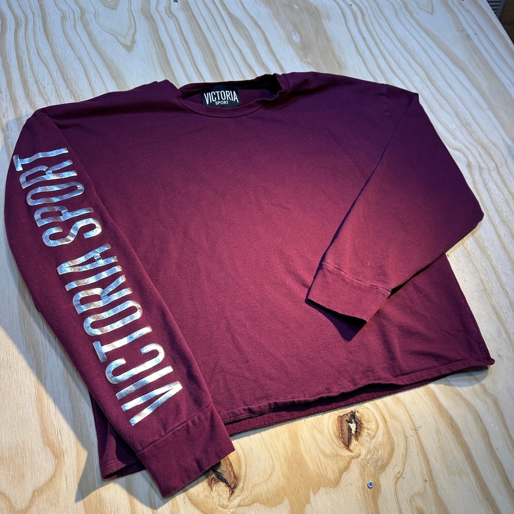 Victoria Sport Womens Large Burgundy Silver Metallic Logo Cropped Sweatshirt